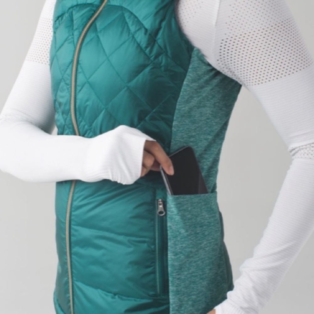 Lululemon Down For A Run Vest 4 - Picture 3 of 10